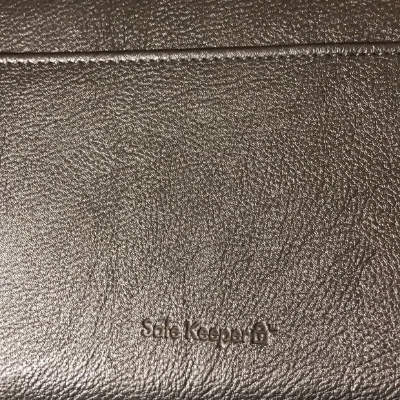 HOLD—Mundi Silver wallet or clutch or crossbody. NWT. - Picture 3 of 10